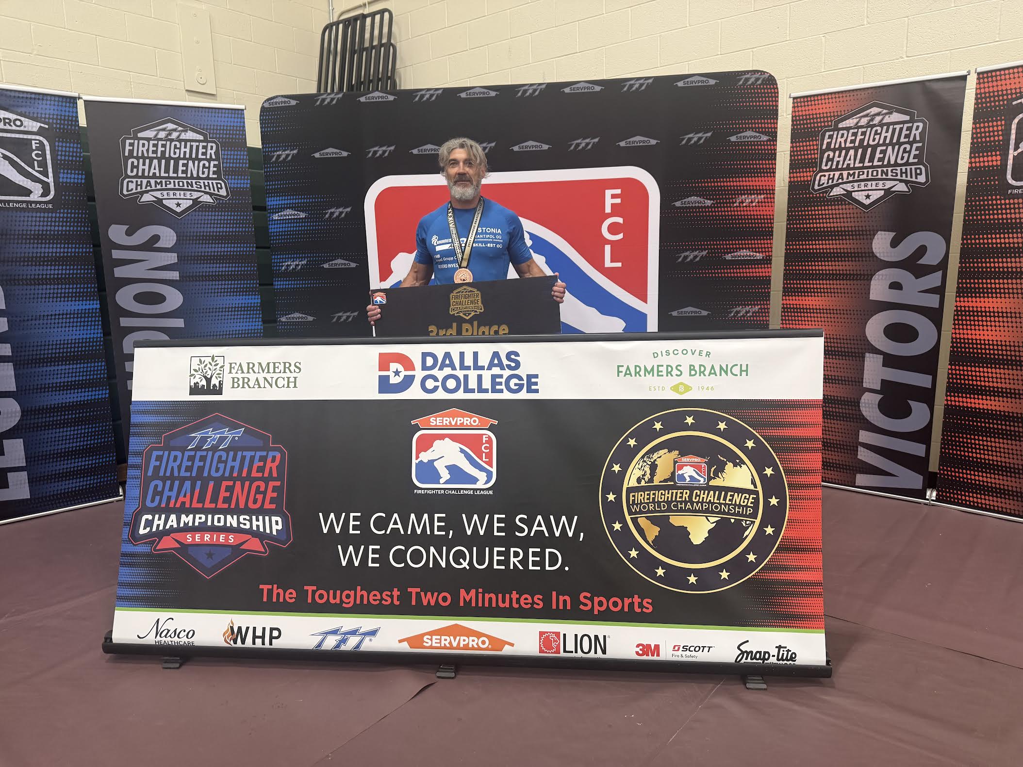 Võru päästekomando päästja Harri Joakit võistles Ameerikas toimunud võistlusel Firefighter Challenge Championship ennast uhkele poodiumikohale, mis lisab väärtust Võrumaa päästjate tööle. Foto ERAKOGU Võru päästekomando päästja Harri Joakit võistles Ameerikas toimunud võistlusel Firefighter Challenge Championship ennast uhkele poodiumikohale, mis lisab väärtust Võrumaa päästjate tööle. Foto ERAKOGU